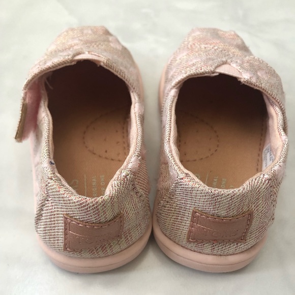 Pink Hearts Toms Infant Shoes - Picture 3 of 6